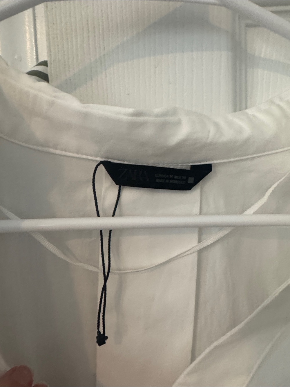 Zara White Relaxed Collared Button-Down Shirt - Picture 3 of 3
